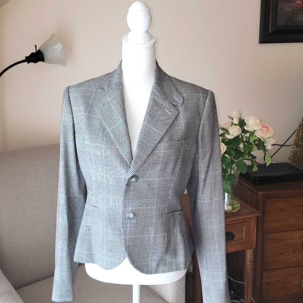 Jacket,  size 10, grey color, fabric wool/silk,  lining silk. Looks new, no tag